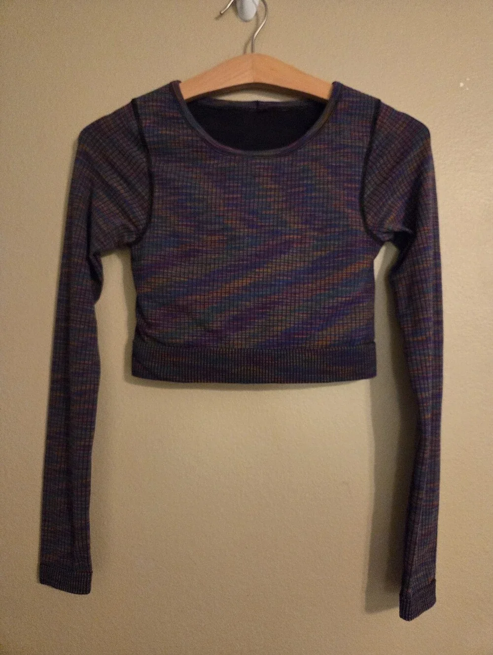 LULULEMON Ebb To Street Seamless Long Sleeve‎ Crop Top Rainbow Multi/Black SZ 4